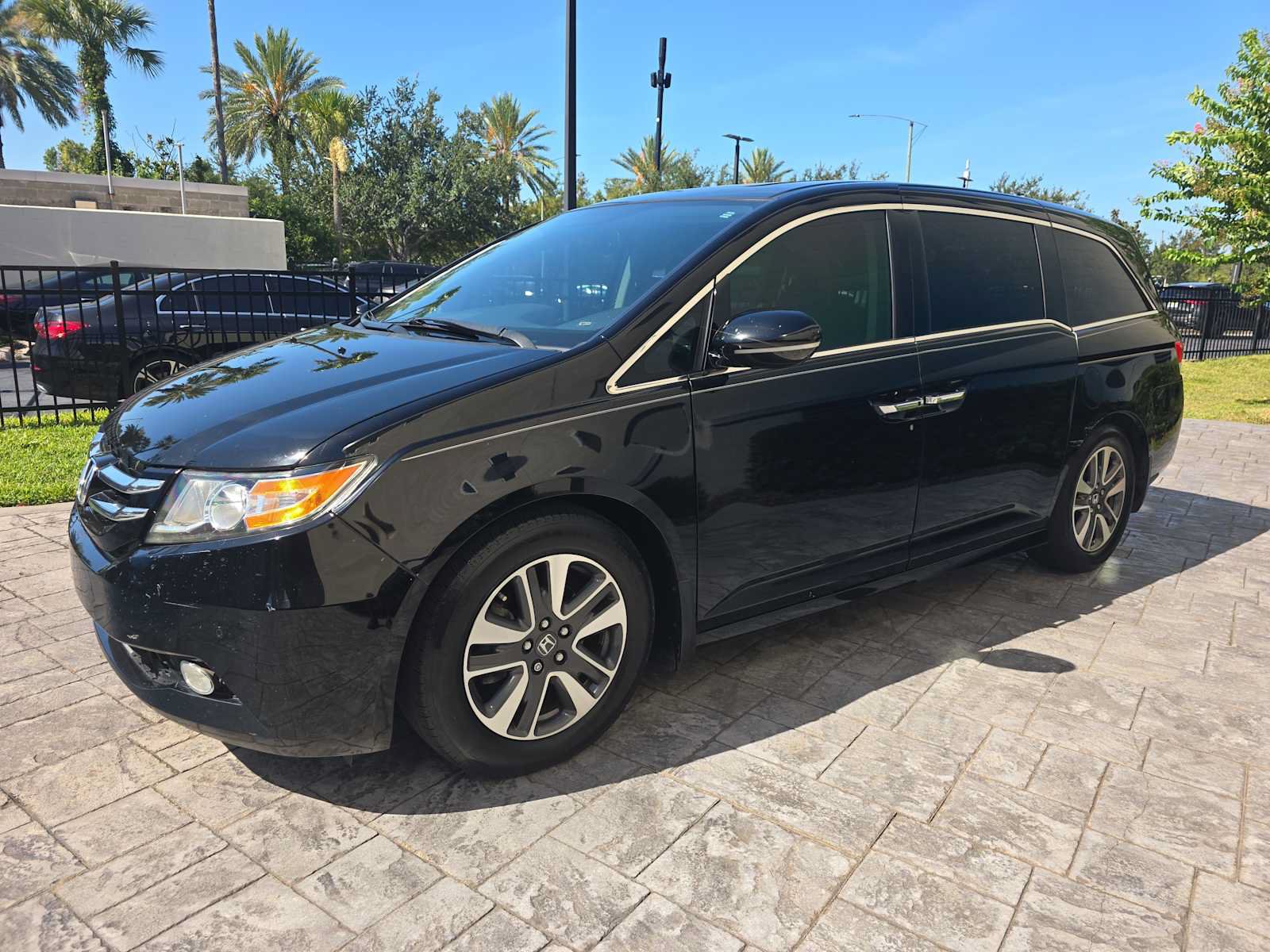Used 2014 Honda Odyssey Touring image 8