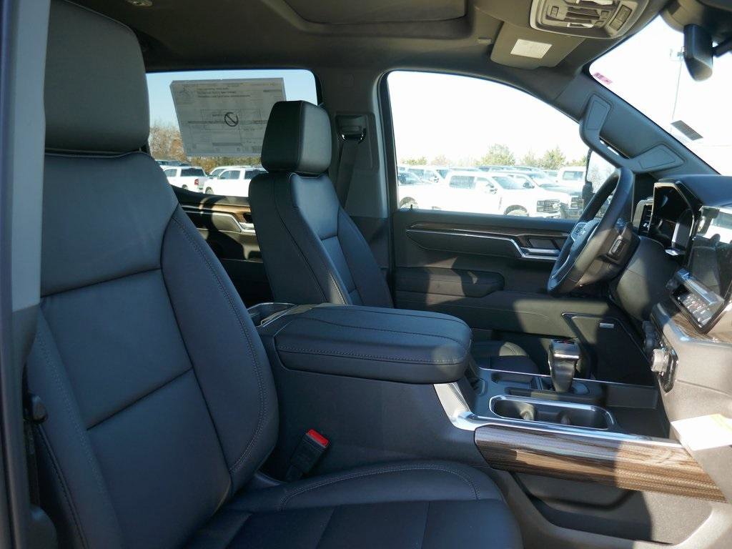 New 2026 Chevrolet Silverado 1500 LT Trail Boss w/ Convenience Package II image 9