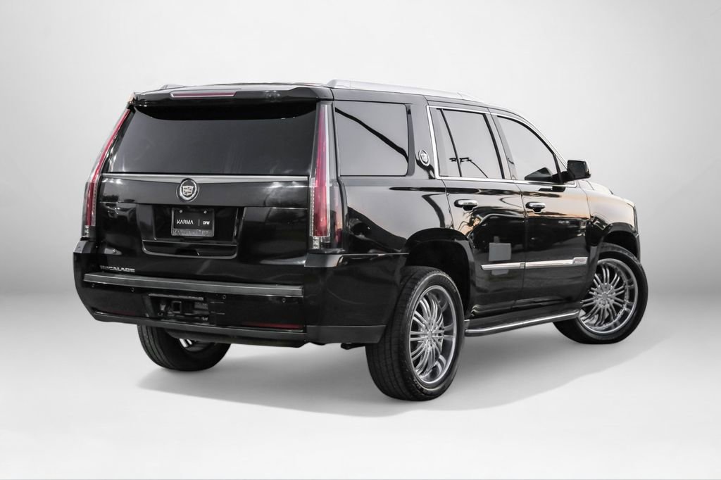 Used 2015 Cadillac Escalade Luxury image 6
