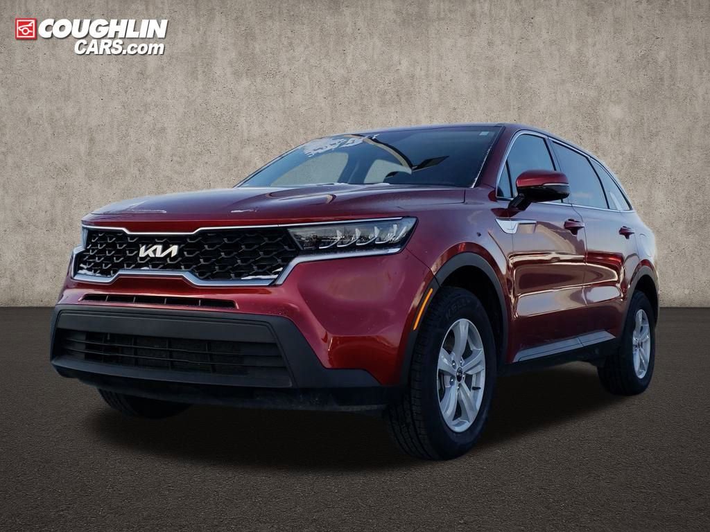Used 2022 Kia Sorento LX image 3