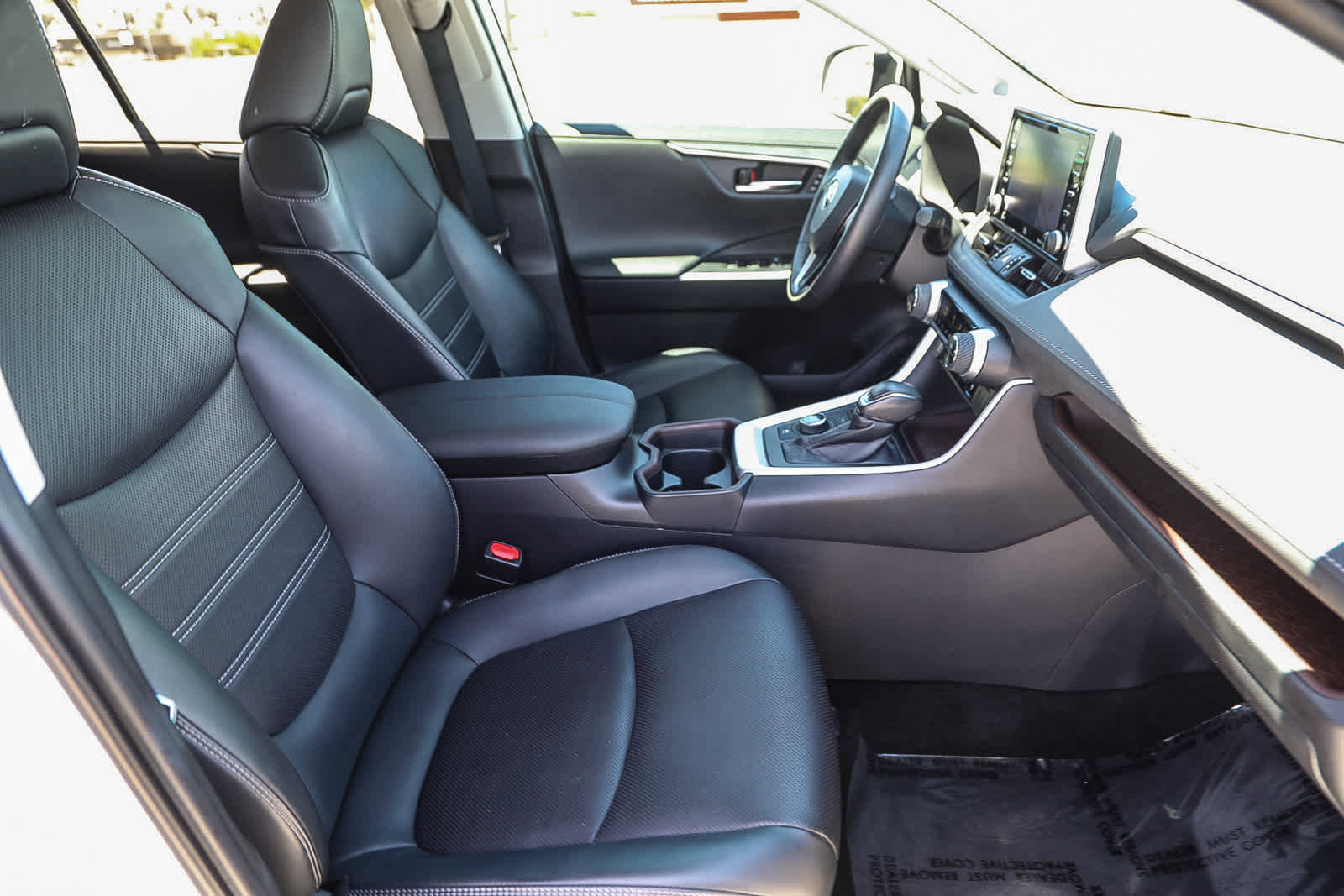 Used 2021 Toyota RAV4 Limited w/ Limited Grade Weather Package AWD/4WD image 16