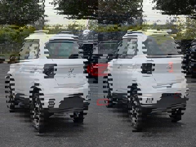 New 2026 Hyundai Venue SEL image 3