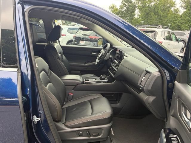 Certified 2025 Nissan Pathfinder SL AWD/4WD image 29