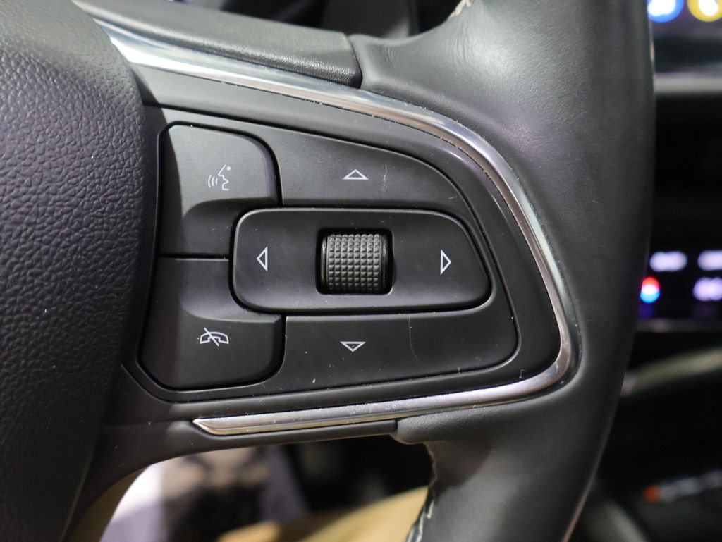 Used 2023 Buick Envision Avenir AWD/4WD image 34