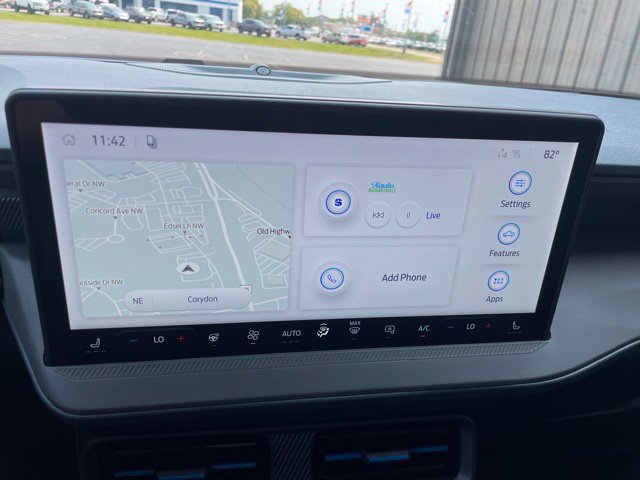New 2026 Ford Maverick Lobo AWD/4WD image 32