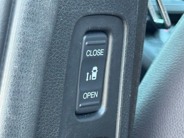 Used 2018 Honda Odyssey EX image 38