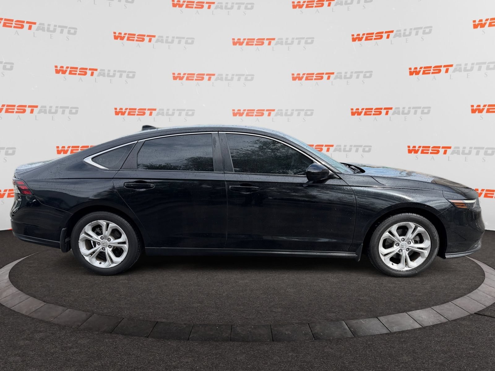 Used 2023 Honda Accord LX image 6