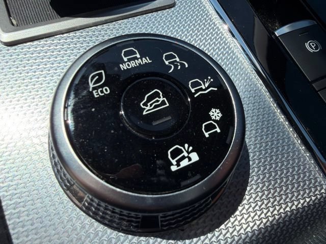 Used 2024 Mitsubishi Outlander SEL Black Edition AWD/4WD image 41