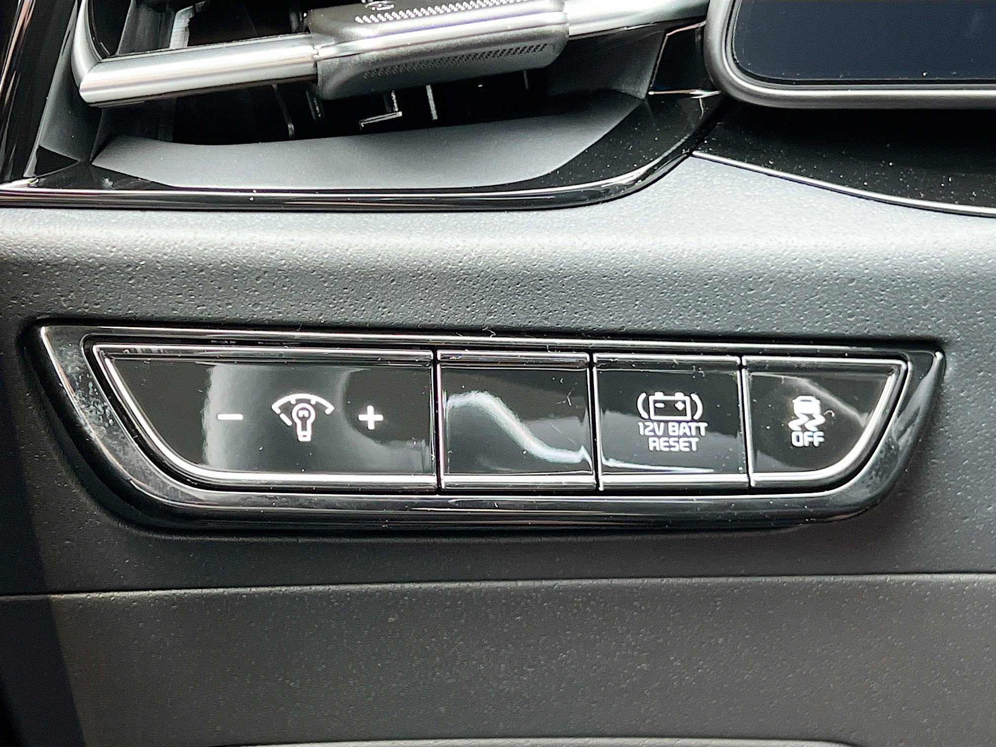 New 2025 Kia Niro EX Touring image 14