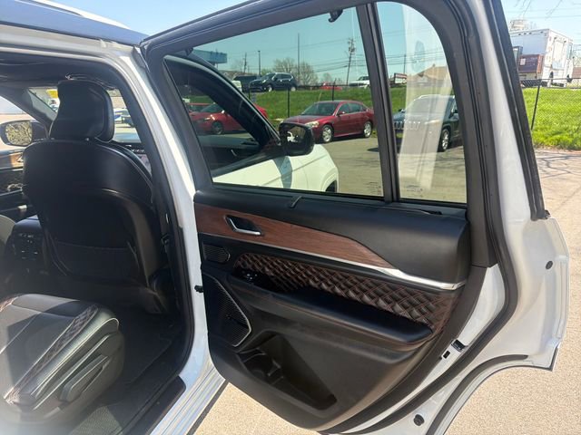 Used 2023 Jeep Grand Cherokee L Summit w/ Advanced Protech Group IV image 19