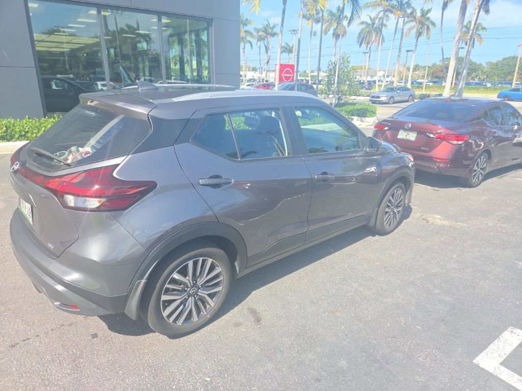 Certified 2024 Nissan Kicks SV image 3