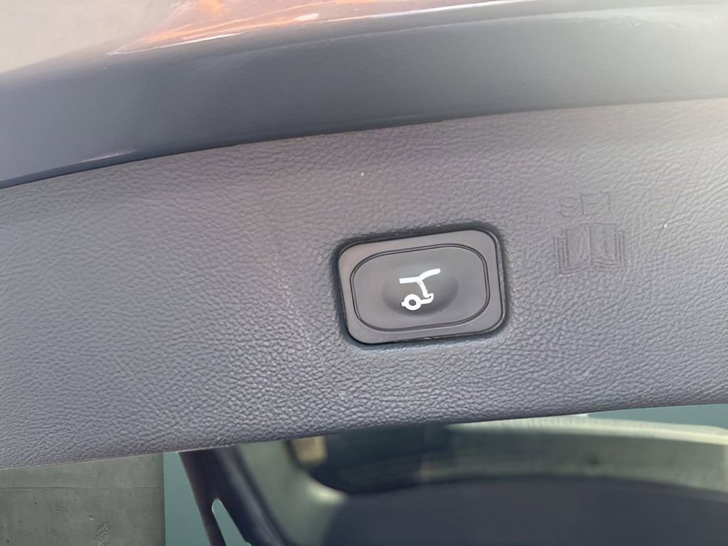 Used 2024 Ford Edge SEL w/ Convenience Package image 22