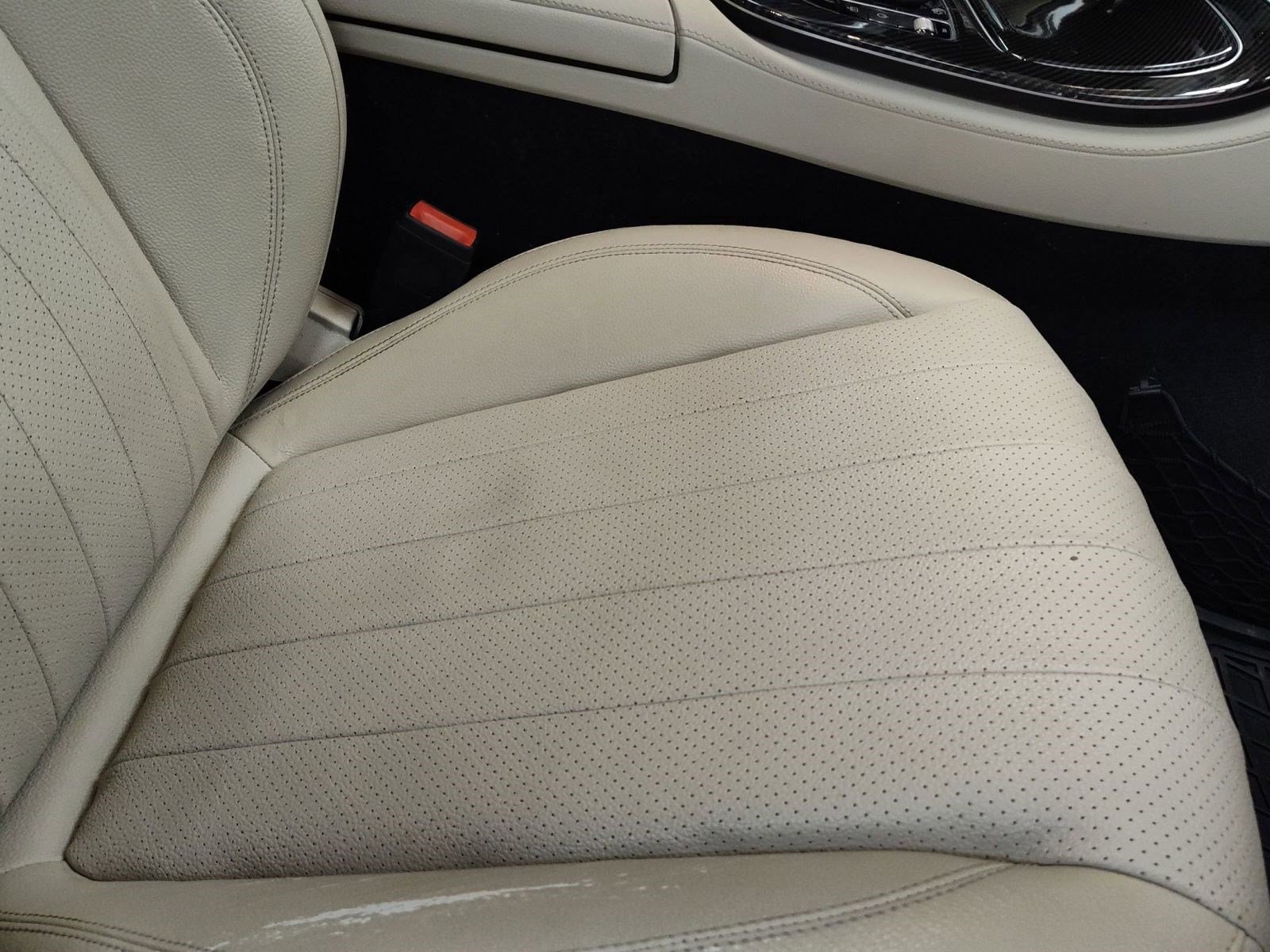 Used 2018 Mercedes-Benz E 300 4MATIC image 26