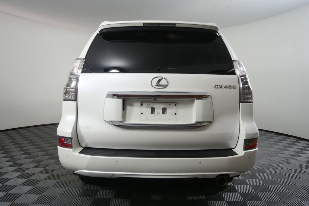 Used 2017 Lexus GX 460 Premium w/ Premium Package image 4