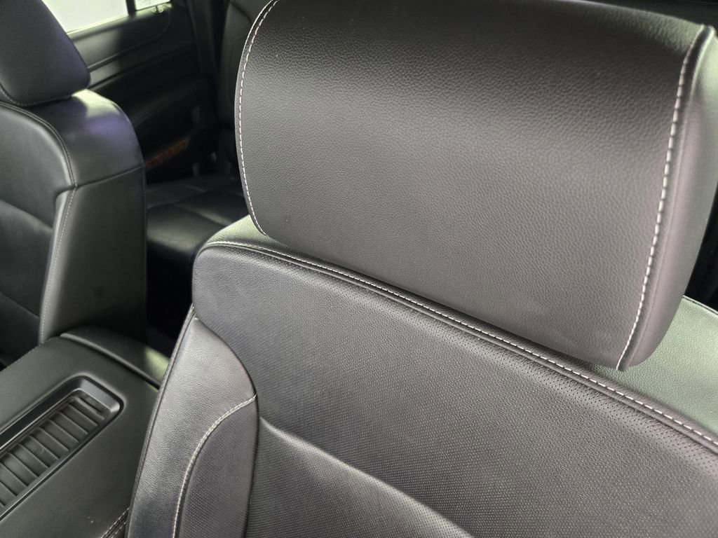 Used 2019 Chevrolet Suburban Premier image 27