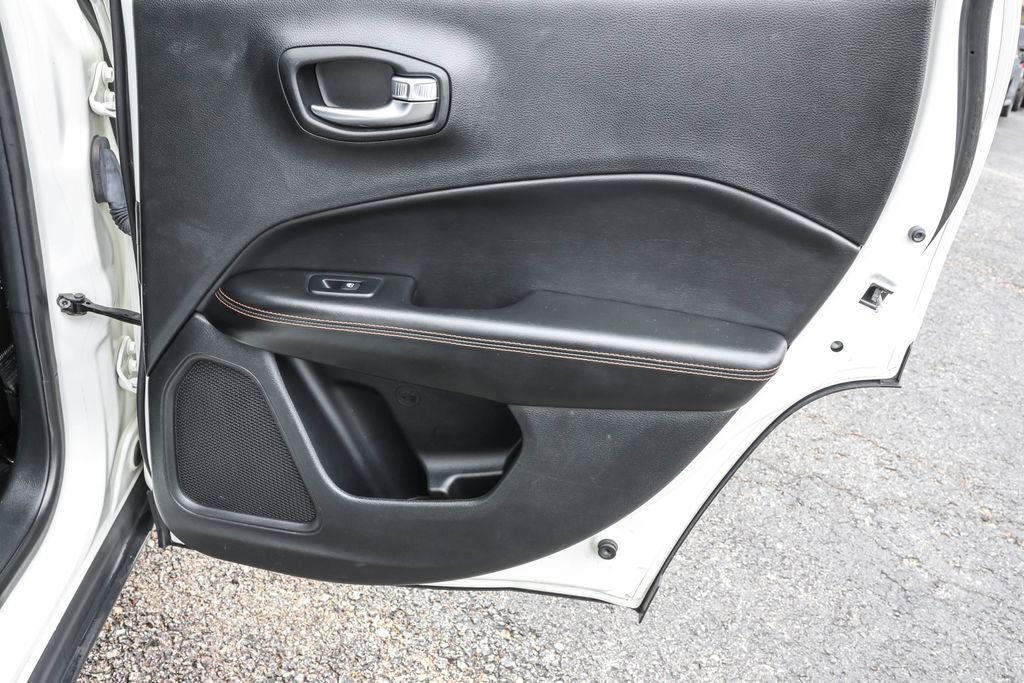 Used 2018 Jeep Compass Limited w/ Navigation Group image 32