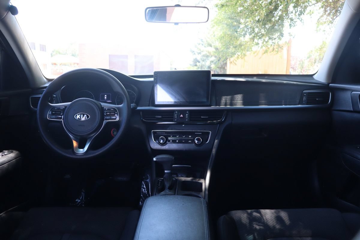 Used 2017 Kia Optima LX w/ Option Group 014 FWD image 16