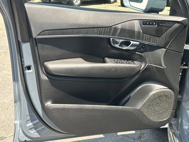 Used 2020 Volvo XC90 T5 Momentum w/ Protection Package Premier AWD/4WD image 13
