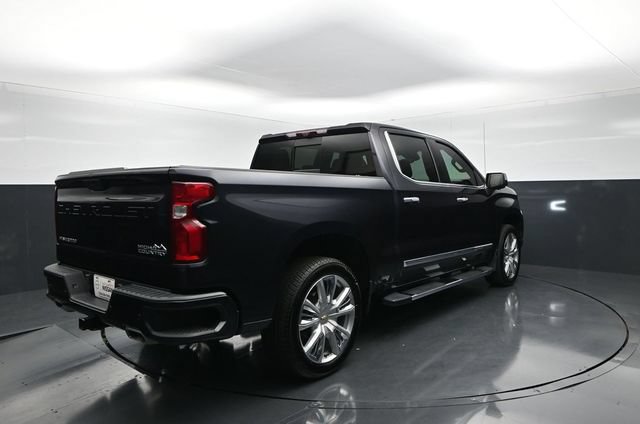 Used 2022 Chevrolet Silverado 1500 High Country w/ Technology Package AWD/4WD image 8