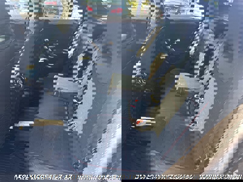 Used 2011 Nissan Rogue SV w/ Premium Pkg image 12