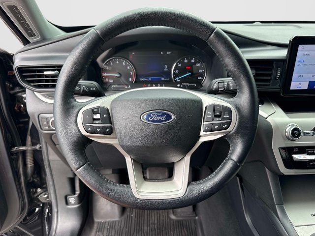 Used 2021 Ford Explorer XLT RWD image 28