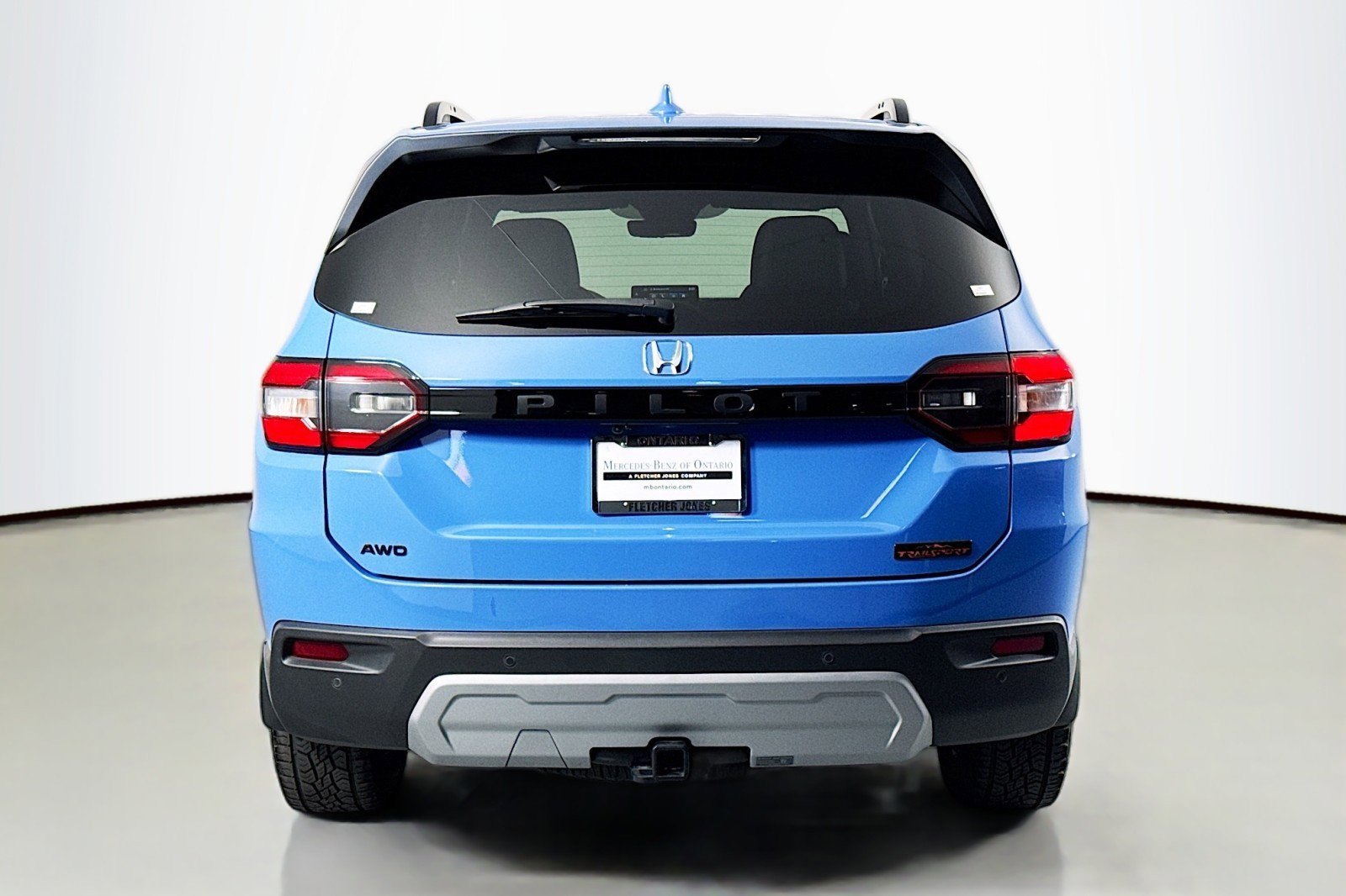 Used 2024 Honda Pilot TrailSport image 4