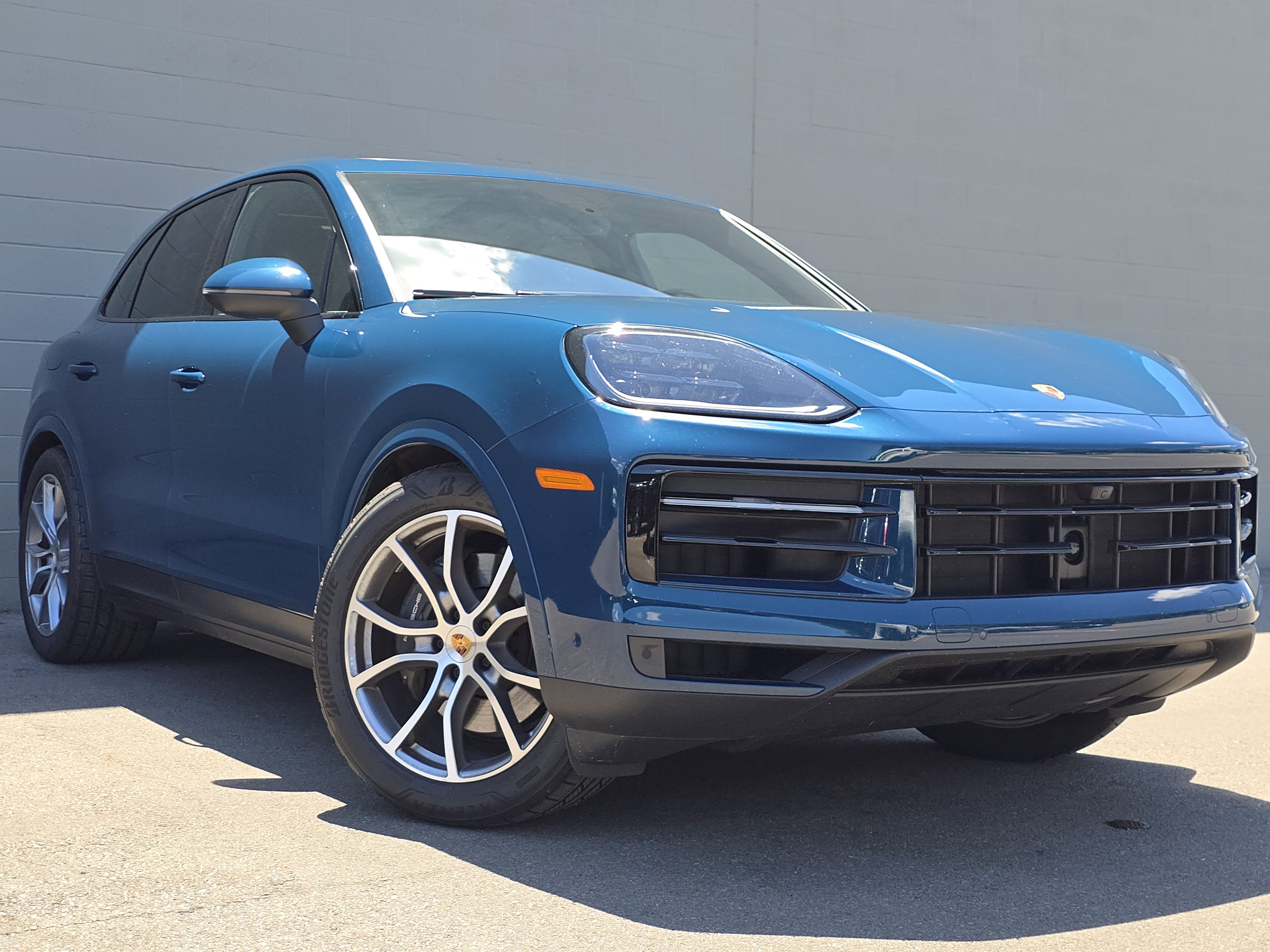 Certified 2025 Porsche Cayenne image 7