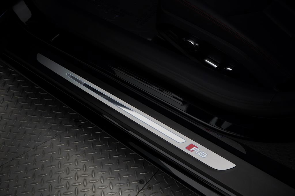 Used 2023 Audi R8 V10 performance image 13