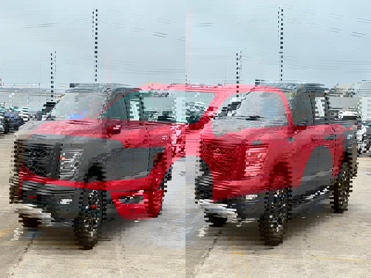 Used 2021 Nissan Titan PRO-4X w/ Pro-4x Convenience Package image 3