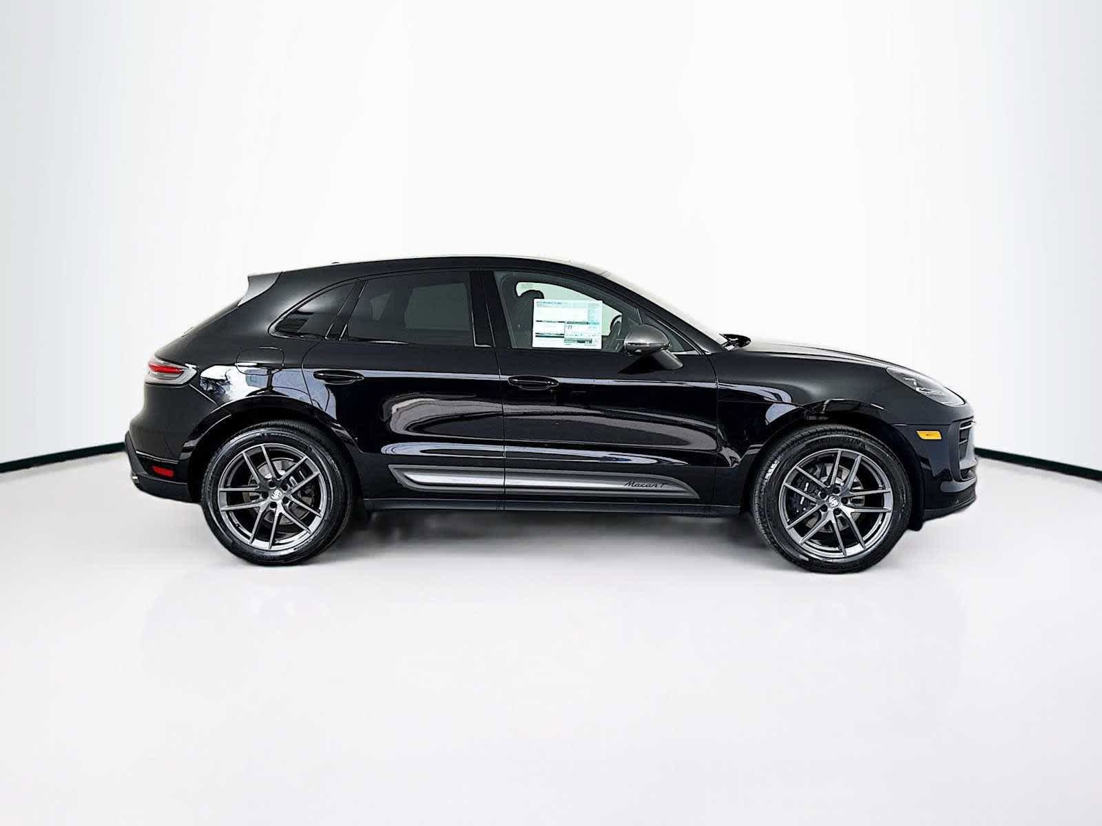 New 2025 Porsche Macan AWD/4WD image 8
