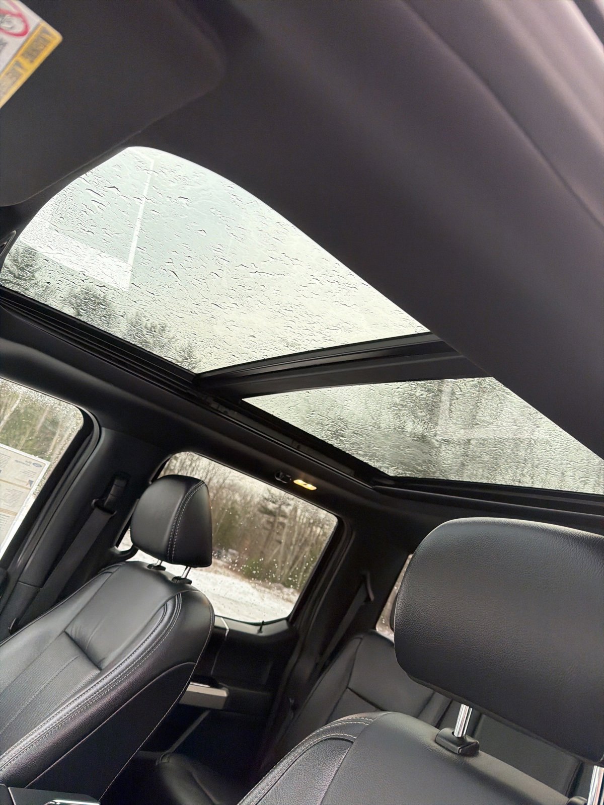 Certified 2022 Ford F250 Lariat w/ Black Appearance Package image 23