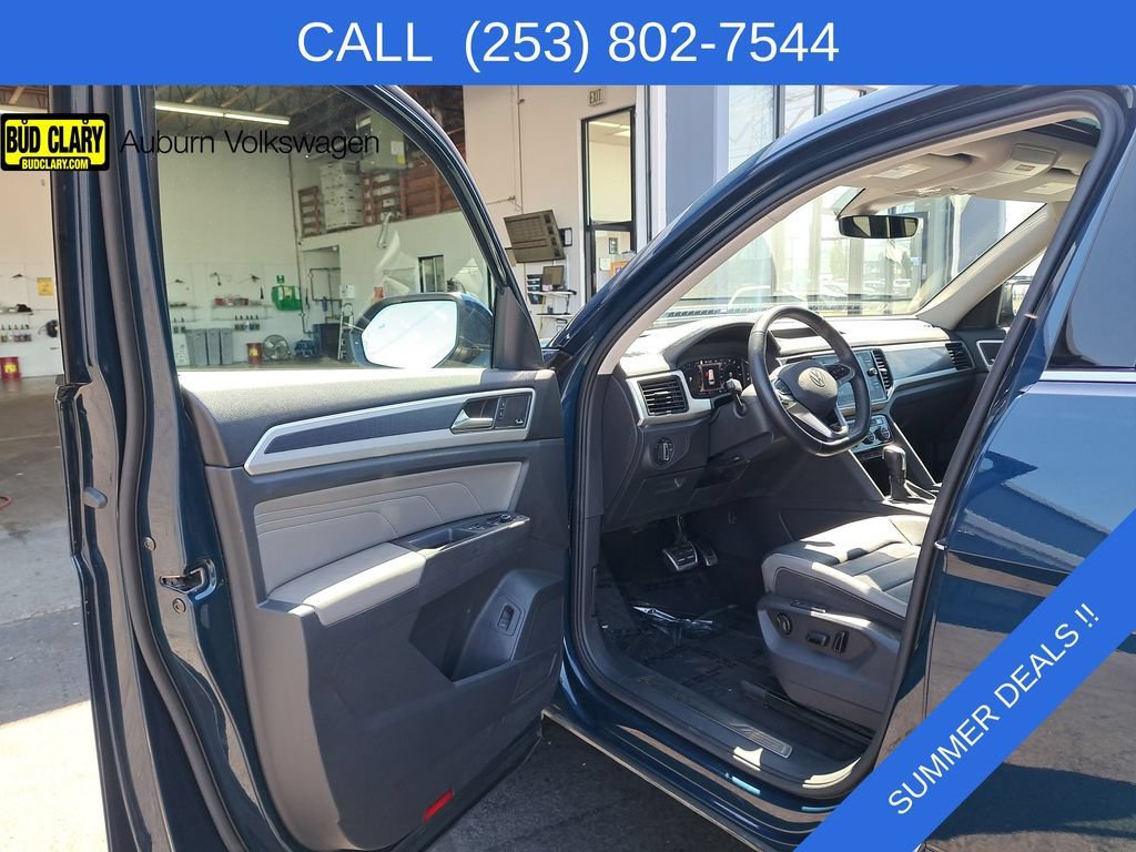 Used 2023 Volkswagen Atlas SEL Premium AWD/4WD image 11