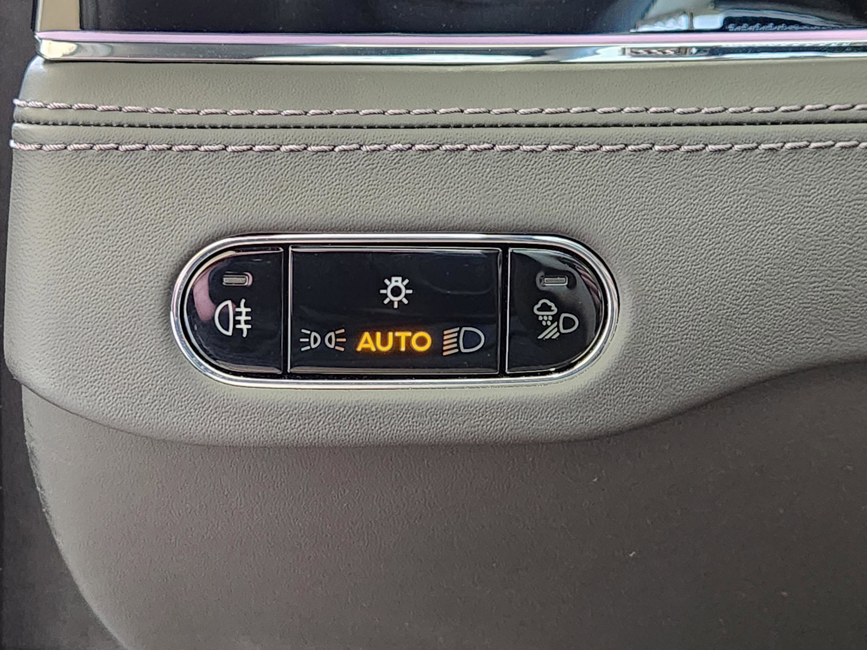 Used 2024 Bentley Continental GT AWD/4WD image 24