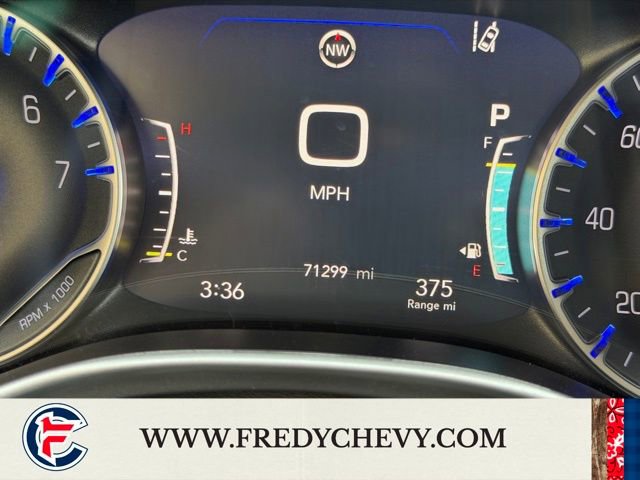 Used 2023 Chrysler Pacifica Touring-L image 10