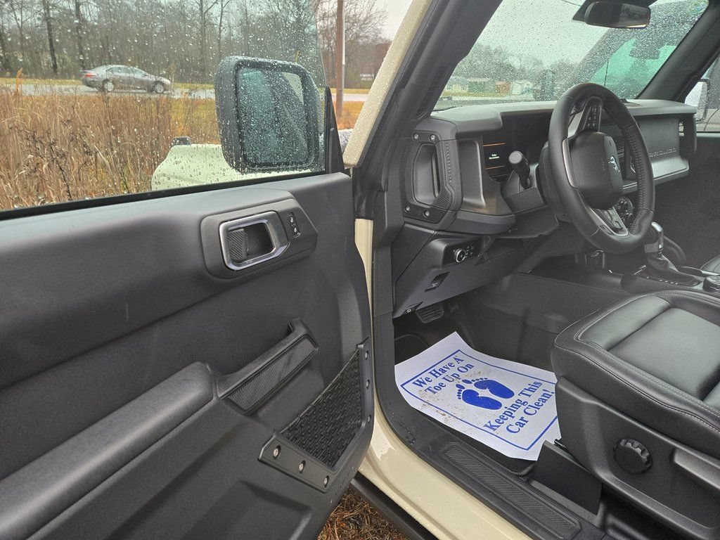 New 2025 Ford Bronco Badlands AWD/4WD image 6