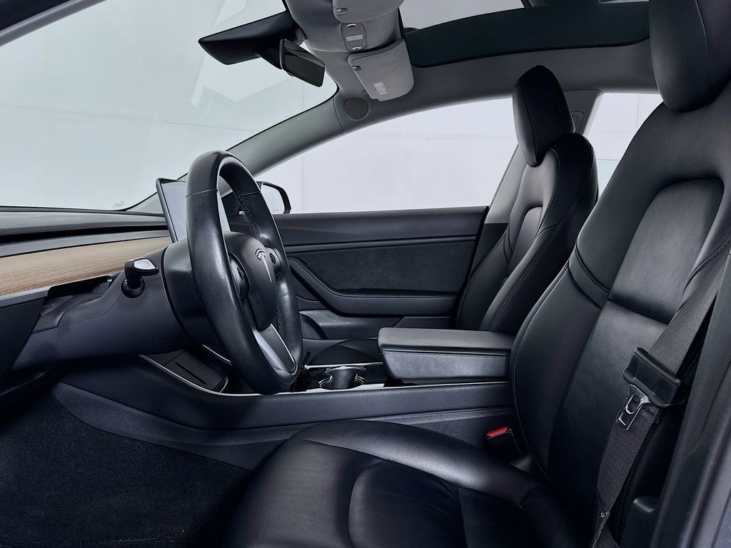 Used 2018 Tesla Model 3 Long Range image 11