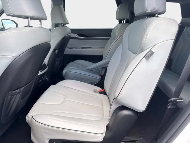 Used 2024 Hyundai Palisade SEL FWD image 12