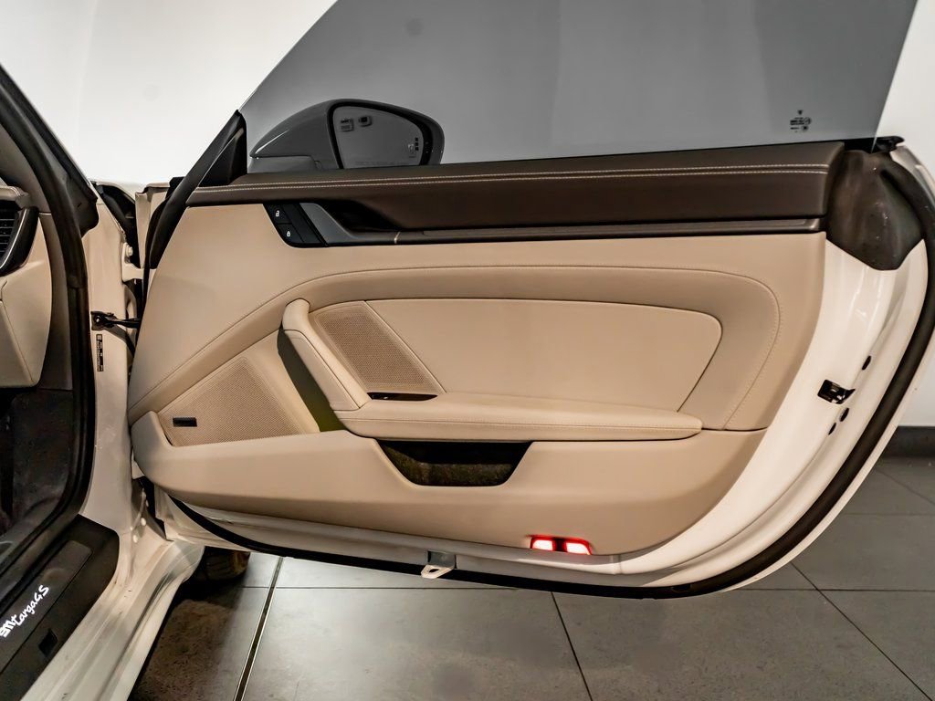 Certified 2024 Porsche 911 Targa 4S image 22