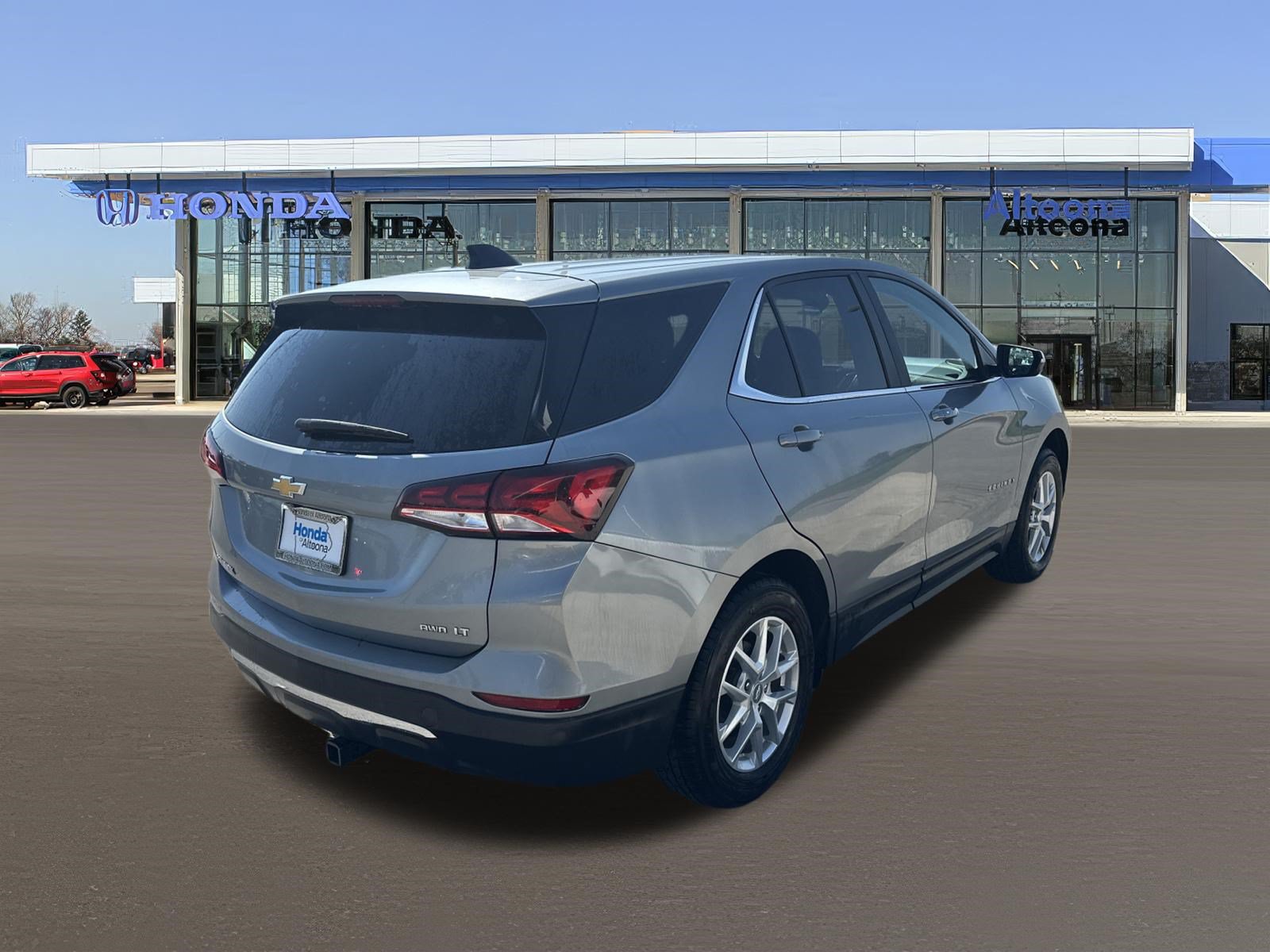 Used 2024 Chevrolet Equinox LT AWD/4WD image 4