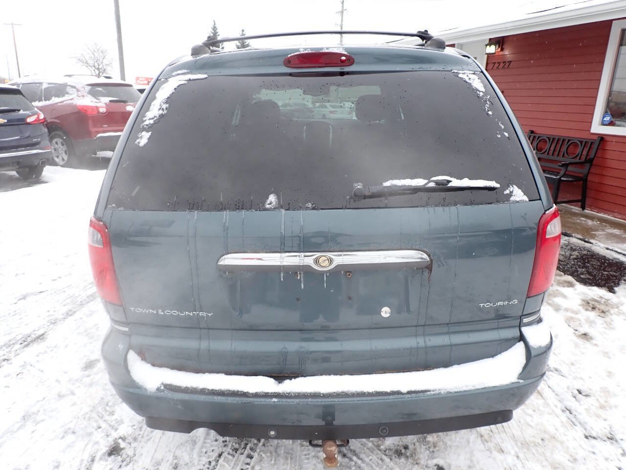 Used 2005 Chrysler Town & Country Touring w/ Luxury Group image 5