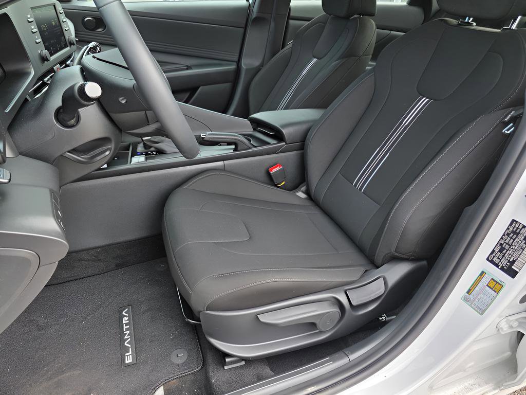 New 2026 Hyundai Elantra Sport FWD image 13