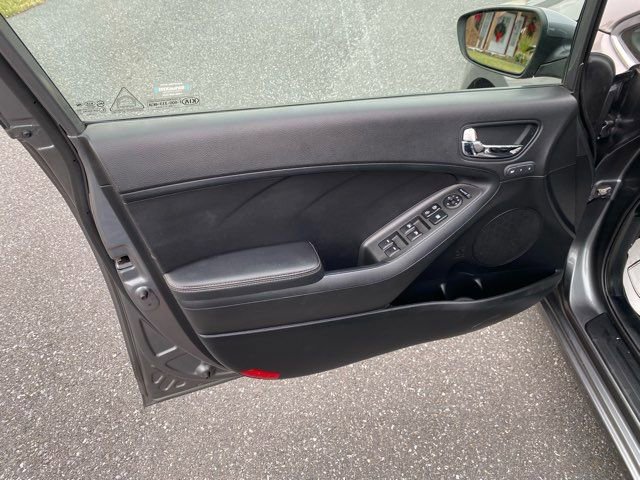 Used 2015 Kia Forte EX w/ Premium Package image 11