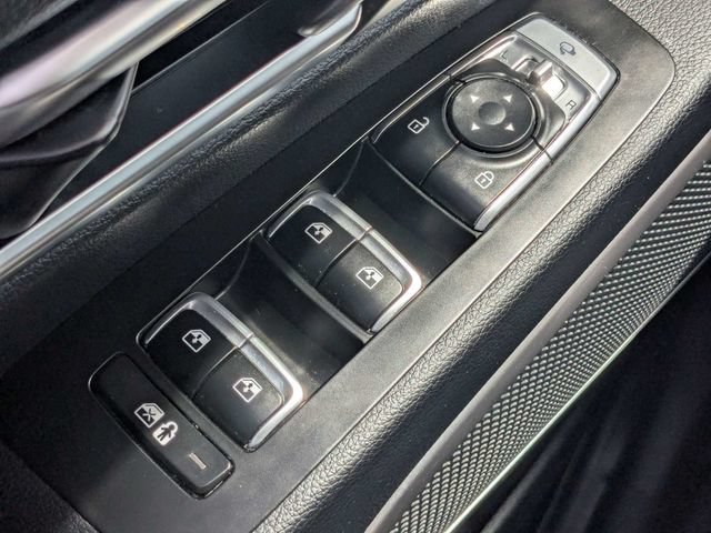 Used 2024 Kia Telluride EX w/ EX Captain's Chair Package FWD image 24