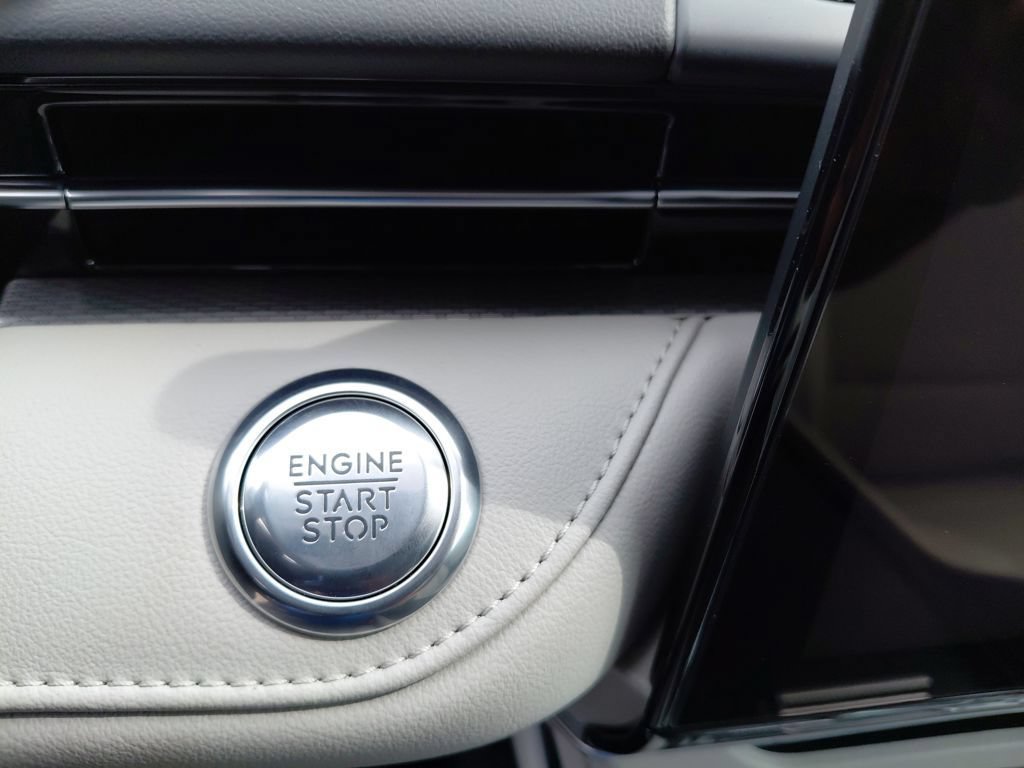 New 2026 Lincoln Nautilus Premier w/ Equipment Group 102A AWD/4WD image 19