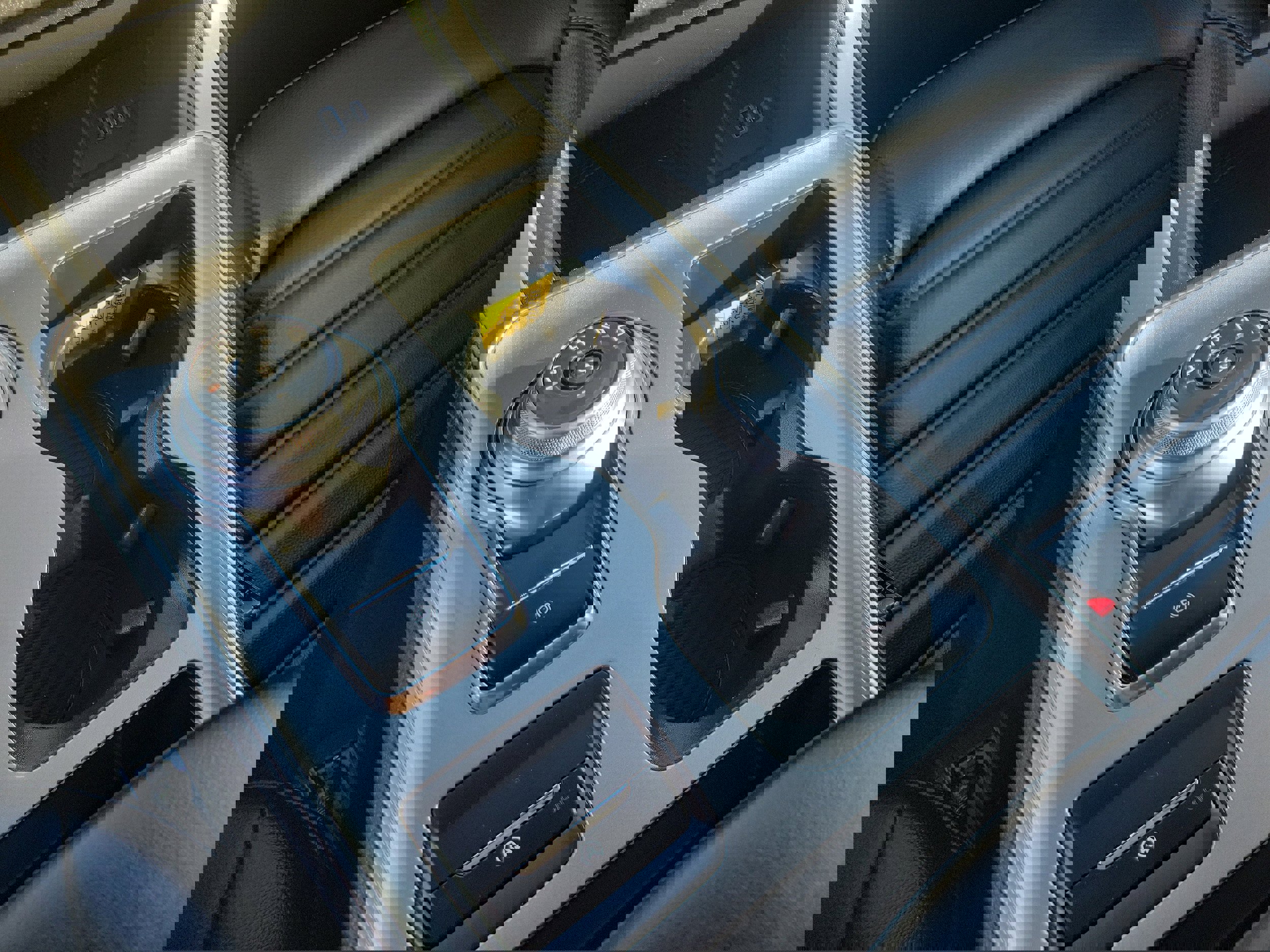 Used 2024 Ford Edge SEL w/ Convenience Package image 30