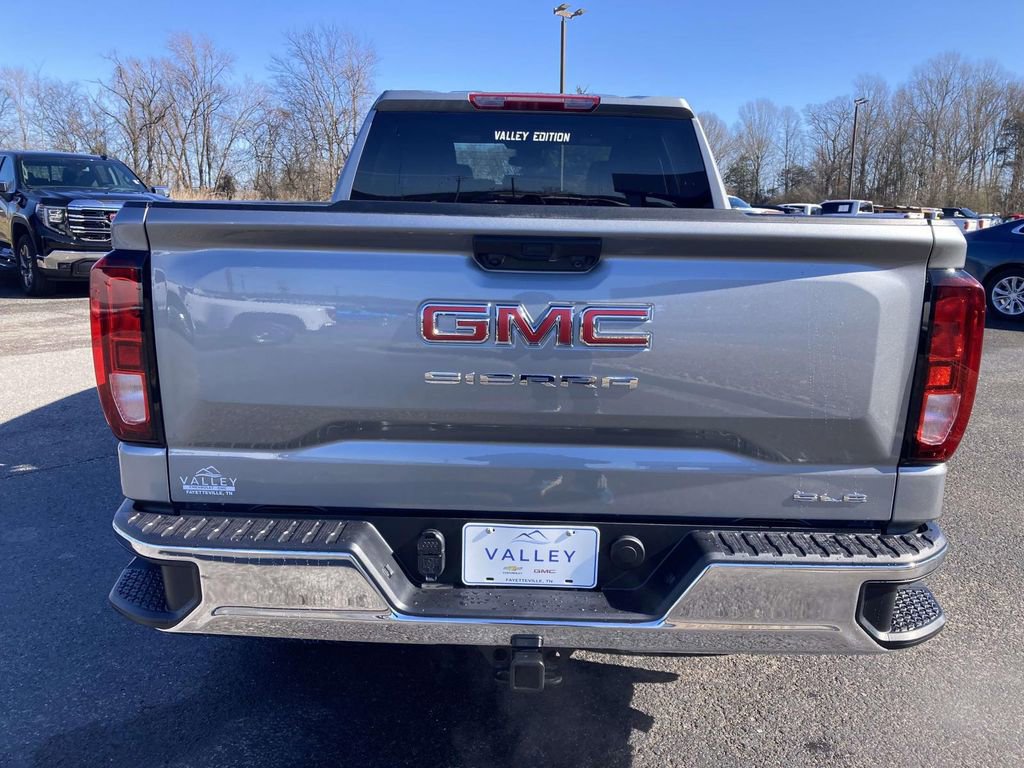 New 2026 GMC Sierra 1500 SLE image 5