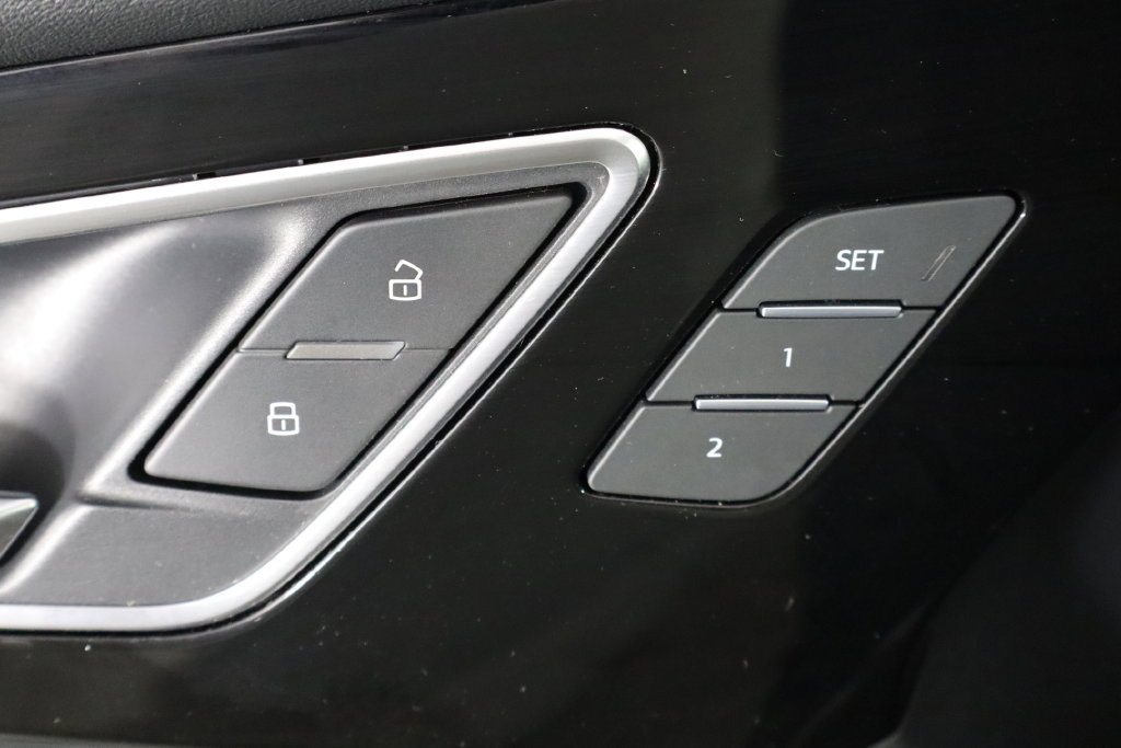 Used 2023 Audi Q4 e-tron Premium Plus w/ Premium Plus RWD image 22