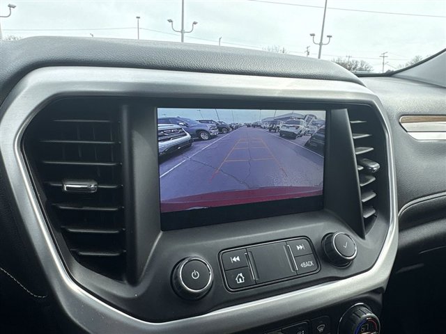 Used 2023 GMC Acadia SLE w/ Driver Convenience Package image 15