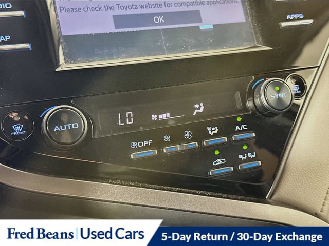 Used 2019 Toyota Camry LE FWD image 21