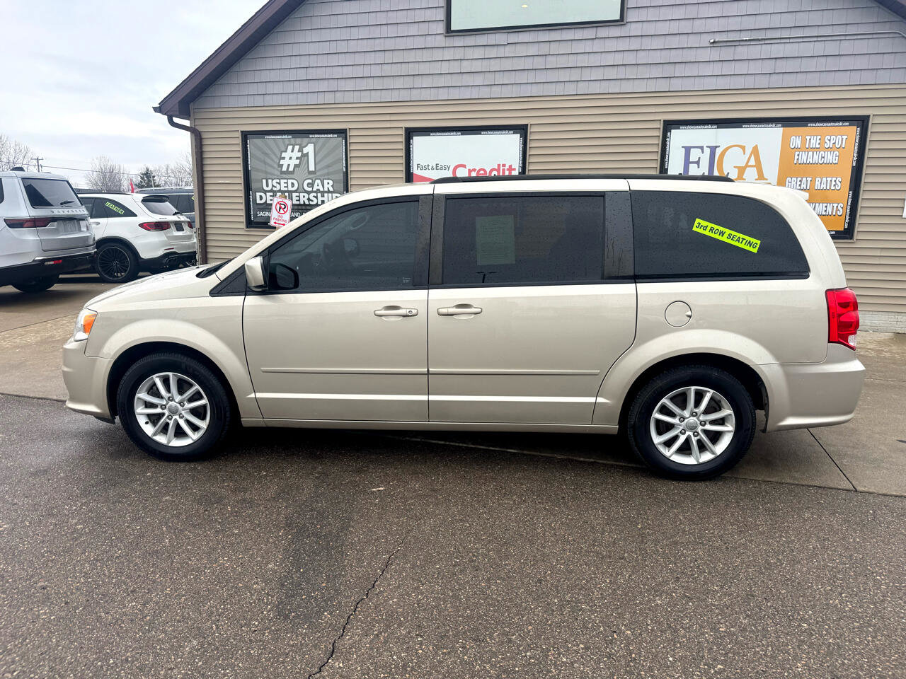 Used 2014 Dodge Grand Caravan SXT image 8